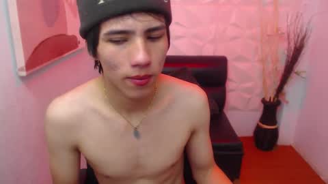 Snapshot of stich_23 chatting on 23, 3, 2026 Stich online show from 23, 3, 2026