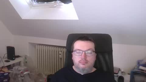 Oliver online show from 11, 3, 2026