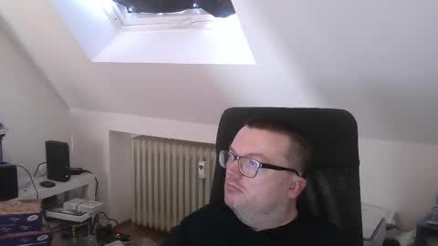 Oliver online show from 15, 4, 2026