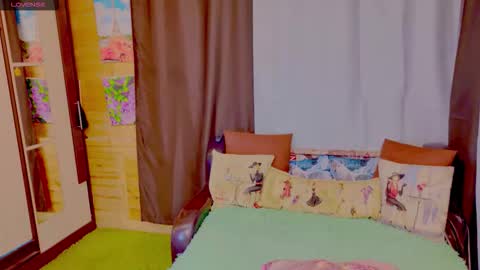 StiphlerMomy online show from 25, 10, 2025