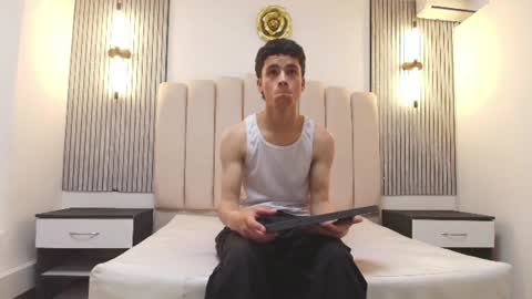 stiven_cooper2 online show from 16, 6, 2026