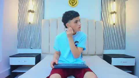stiven_cooper2 online show from 25, 6, 2026