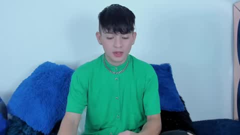 Snapshot of stivenbragam chatting on 2, 3, 2025 Stiven Bragam online show from 2, 3, 2025