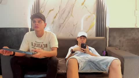 friends online show from 10, 5, 2026