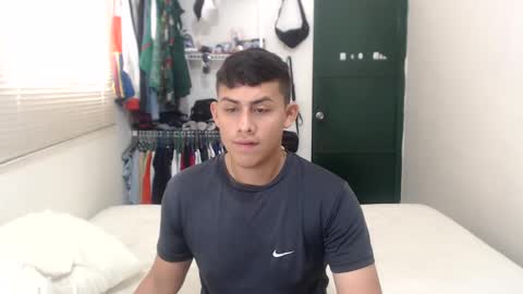 Snapshot of stivmike01 chatting on 11, 1, 2025 Mike online show from 11, 1, 2025