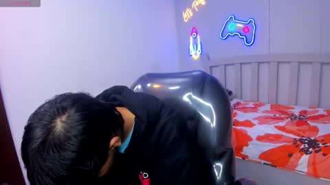 Snapshot of stiwentwink chatting on 13, 10, 2025 Stiwen online show from 13, 10, 2025