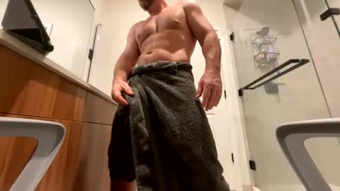Snapshot of stlhotwifeguy chatting on 28, 2, 2025 stlhotwifeguy online show from 28, 2, 2025