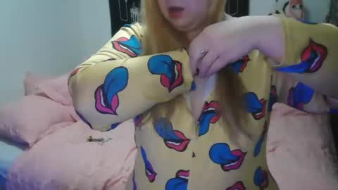 Snapshot of stoned2dabones666 chatting on 10, 12, 2024 Haily online show from 10, 12, 2024