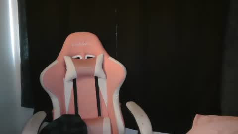 Snapshot of stoned2dabones666 chatting on 16, 2, 2025 Haily online show from 16, 2, 2025