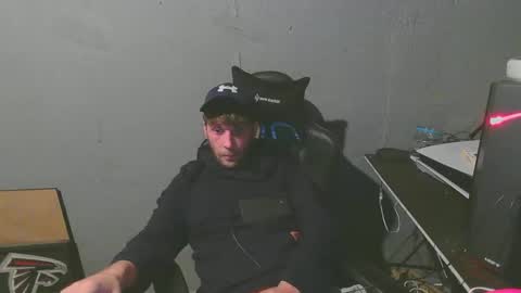 Snapshot of stonedpanda77 chatting on 4, 1, 2025 stonedpanda77 online show from 4, 1, 2025