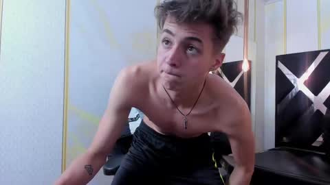 Snapshot of stonne69 chatting on 4, 3, 2025 stonne69 online show from 4, 3, 2025