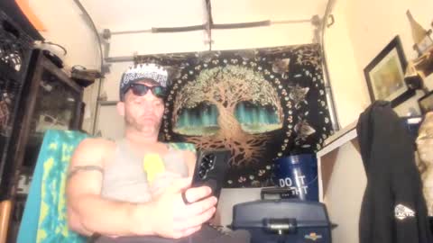 Str8 online show from 18, 12, 2024