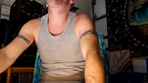 Str8 online show from 19, 12, 2024