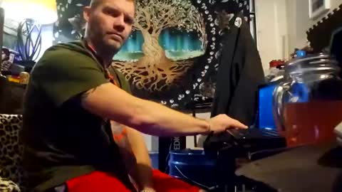 Str8 online show from 25, 12, 2024