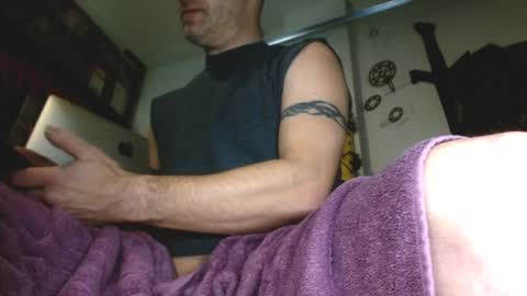 Str8 online show from 19, 1, 2025