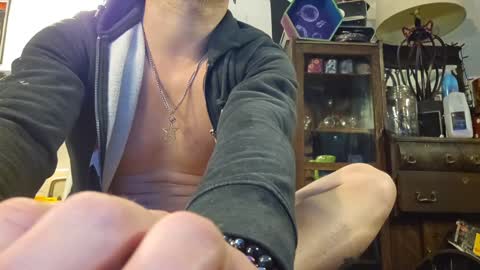 Str8 online show from 30, 1, 2025