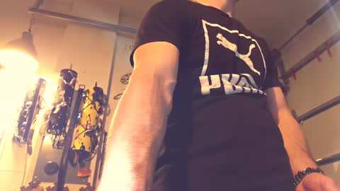 Str8 online show from 31, 1, 2025