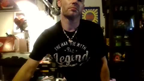 Str8 online show from 1, 2, 2025