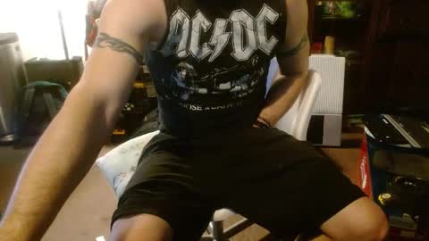 Str8 online show from 4, 2, 2025