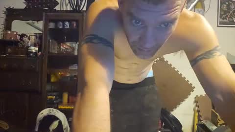 Str8 online show from 10, 2, 2025