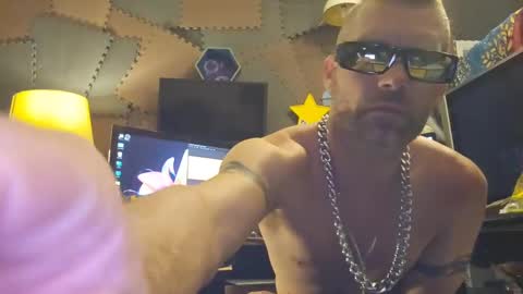 Str8 online show from 8, 3, 2025