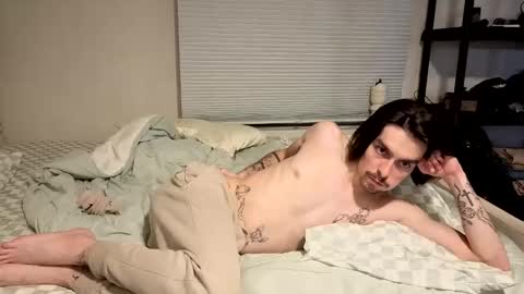 Snapshot of str8whiteboy21 chatting on 9, 4, 2026 str8whiteboy21 online show from 9, 4, 2026
