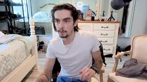 Snapshot of str8whiteboy21 chatting on 20, 4, 2026 str8whiteboy21 online show from 20, 4, 2026