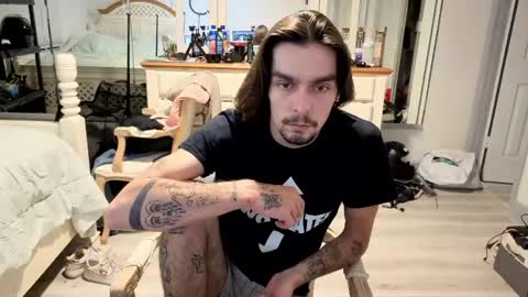 Snapshot of str8whiteboy21 chatting on 27, 4, 2026 str8whiteboy21 online show from 27, 4, 2026