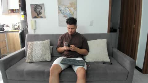 straight__friends online show from 7, 6, 2026