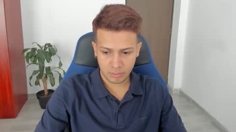 straight_boys_hornys online show from 12, 1, 2026