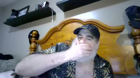 Straightbear4you online show from 31, 7, 2026