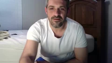 Snapshot of strangeratnight87 chatting on 2, 4, 2026 strangeratnight87 online show from 2, 4, 2026