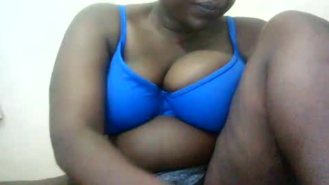 Snapshot of strangerdanger_2 chatting on 19, 12, 2024 strangerdanger_2 online show from 19, 12, 2024