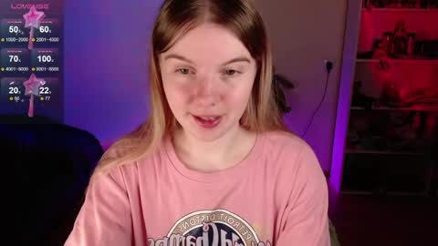 Snapshot of strawberry_juli chatting on 28, 5, 2026 Juli online show from 28, 5, 2026