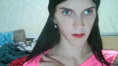 Strawberry Storm online show from 8, 9, 2025