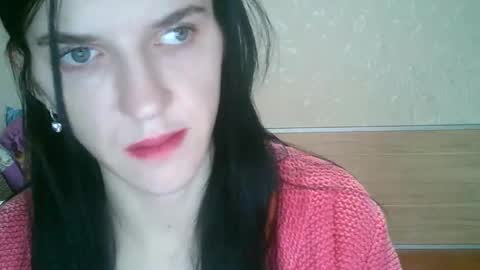 Strawberry Storm online show from 26, 11, 2025