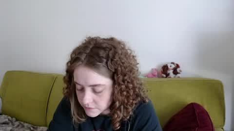 Strawberrylotsacake online show from 11, 5, 2026