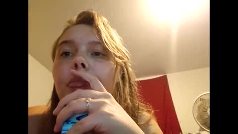 Strawberry online show from 9, 1, 2026