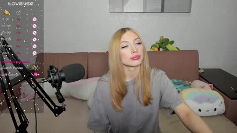 Snapshot of streis_mua chatting on 28, 1, 2025 Streis open pvt online show from 28, 1, 2025