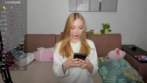 Snapshot of streis_mua chatting on 3, 2, 2025 Streis open pvt online show from 3, 2, 2025