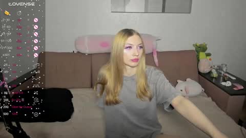 Snapshot of streis_mua chatting on 10, 3, 2025 Streis open pvt online show from 10, 3, 2025
