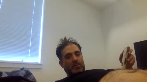 Snapshot of strictdaddy13 chatting on 17, 11, 2025 strictdaddy13 online show from 17, 11, 2025