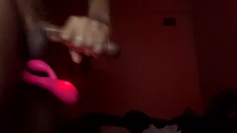 strictlysoloo online show from 5, 1, 2025