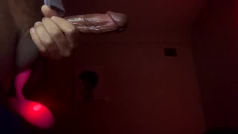 strictlysoloo online show from 6, 1, 2025