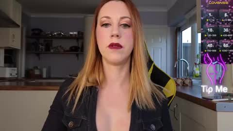 Amorina online show from 18, 2, 2025