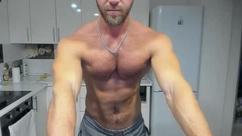 Snapshot of strong_arni chatting on 8, 2, 2025 Strong Arni online show from 8, 2, 2025