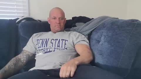 Snapshot of strongandhard073 chatting on 28, 10, 2025 StrongAndHard online show from 28, 10, 2025