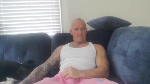 Snapshot of strongandhard073 chatting on 9, 11, 2025 StrongAndHard online show from 9, 11, 2025