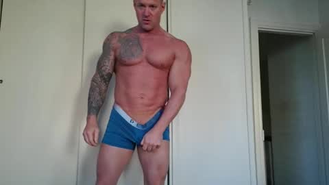 Snapshot of strongandhard073 chatting on 21, 12, 2025 StrongAndHard online show from 21, 12, 2025