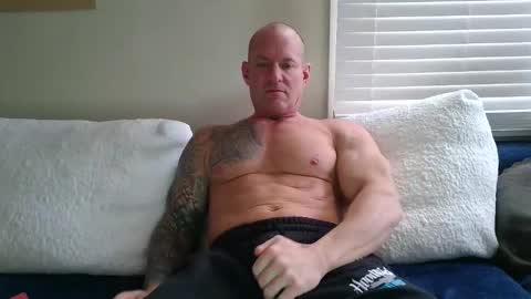 Snapshot of strongandhard073 chatting on 26, 2, 2026 StrongAndHard online show from 26, 2, 2026